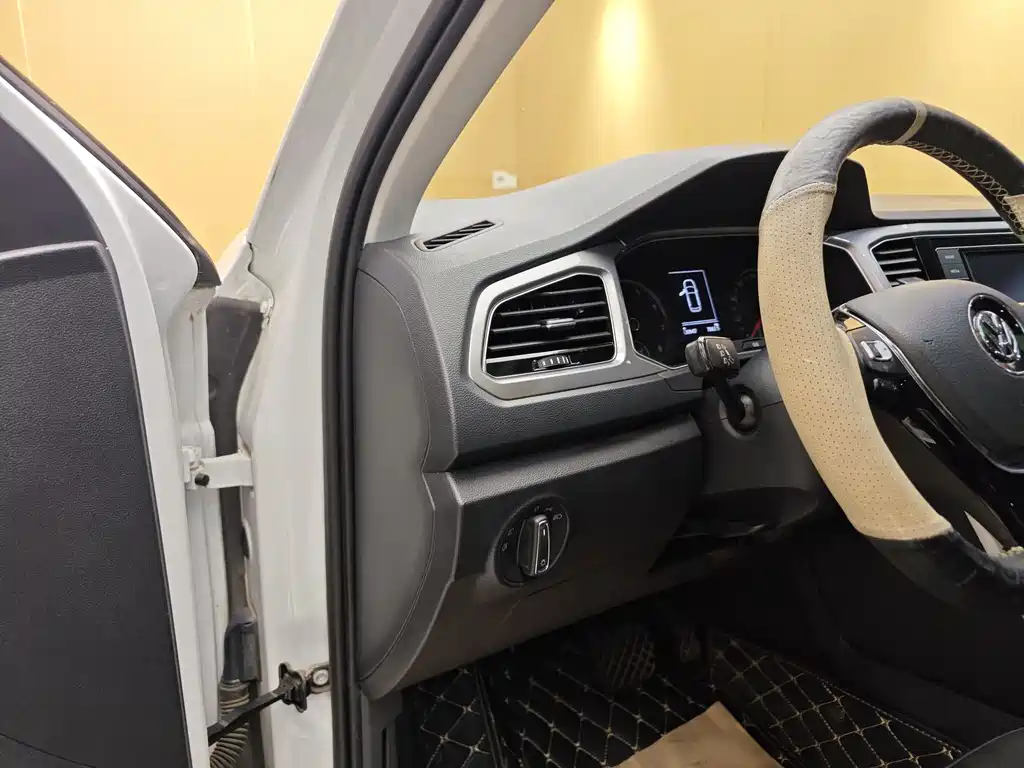 T-ROC 2019 280TSI DSG Two-wheel Drive Advance Edition National V