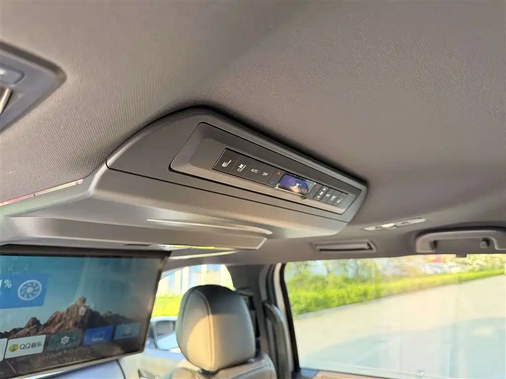 Sienna 2023 2.5L Hybrid Prestige Edition