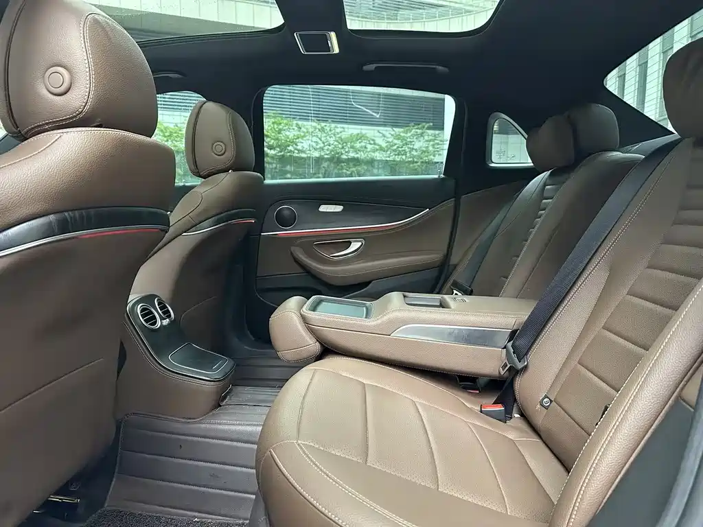 Mercedes-Benz E-Class 2022 Facelift 3 E 300 L Sporty and Stylish Edition