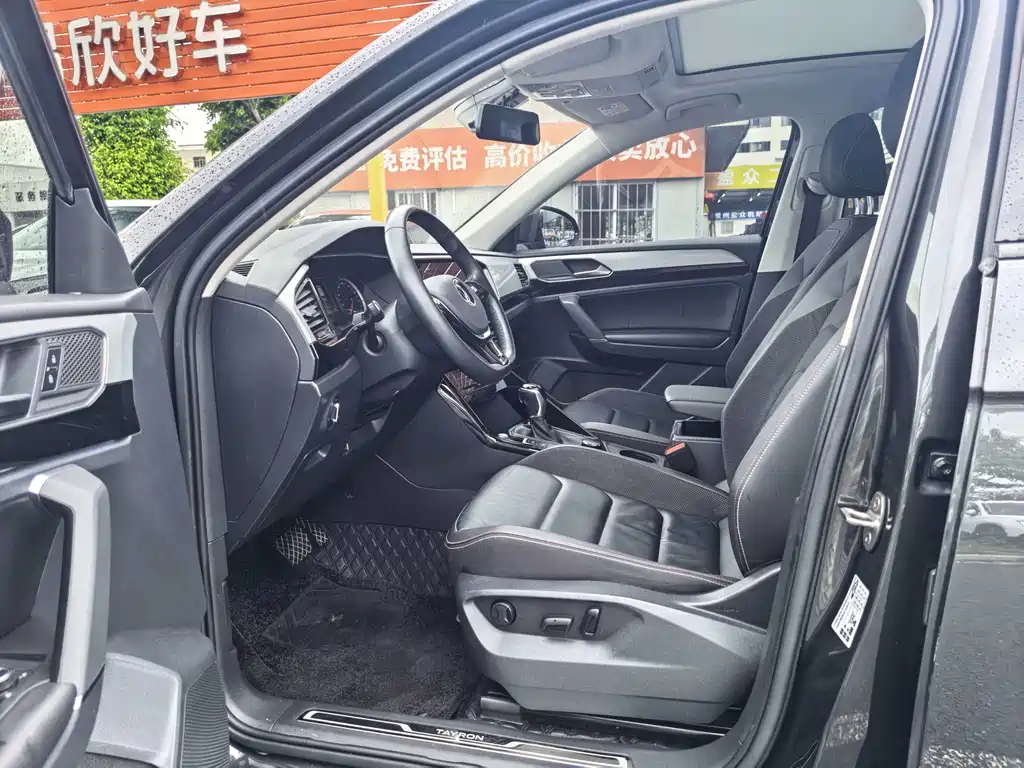 Tayron 2020 330TSI Two-Wheel Drive Luxury Smart Connect Edition