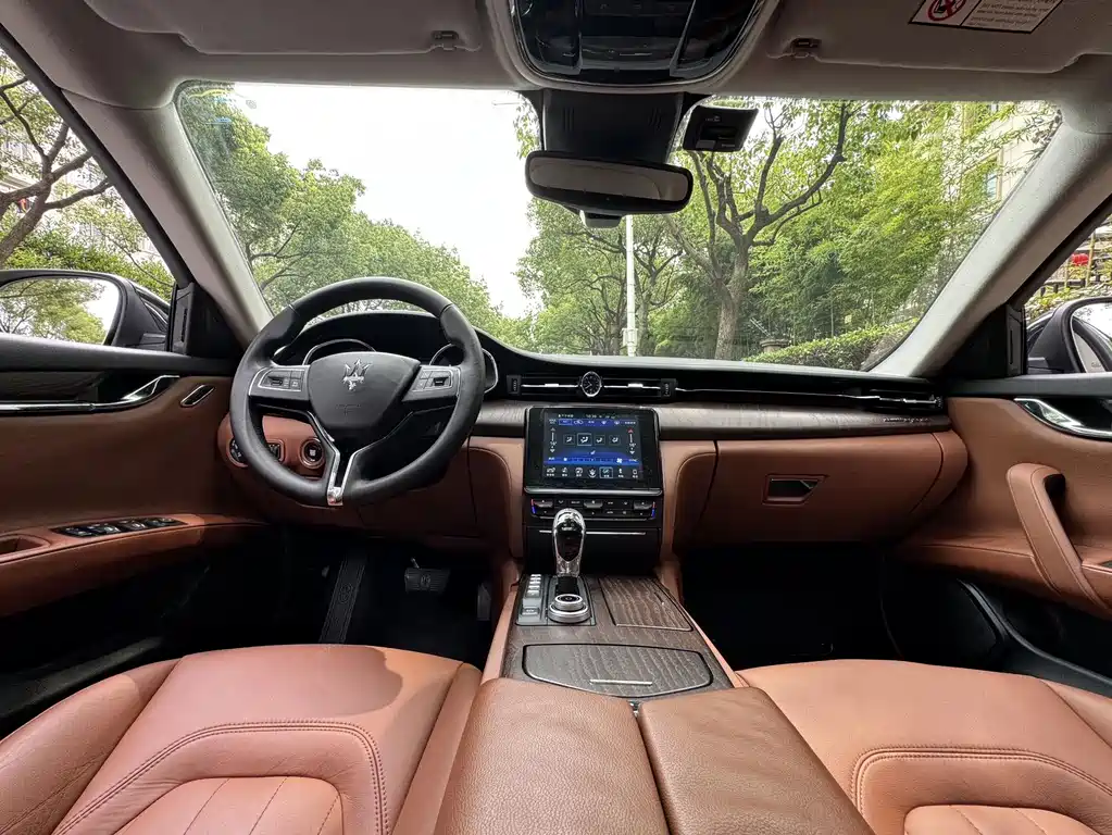 President 2017 3.0T Standard Model