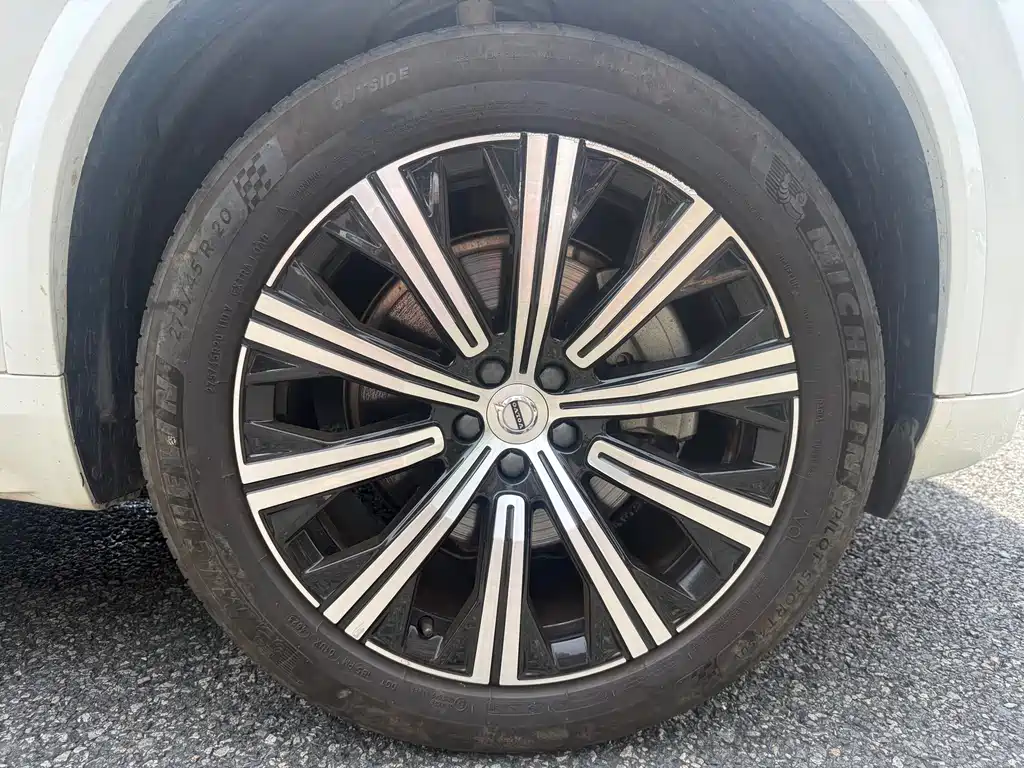 Volvo XC90 2025 B6 Intelligent Luxury Edition 7-seater