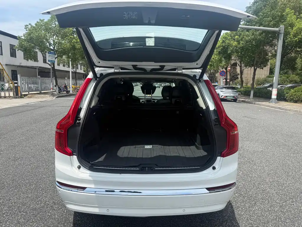 Volvo XC90 2025 B6 Intelligent Luxury Edition 7-seater