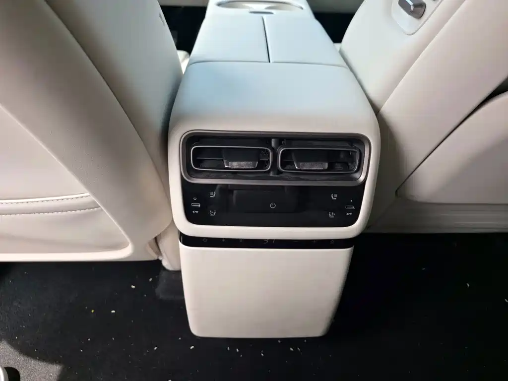 Lemon i6 2025 Model Four-Wheel Drive Standard Edition