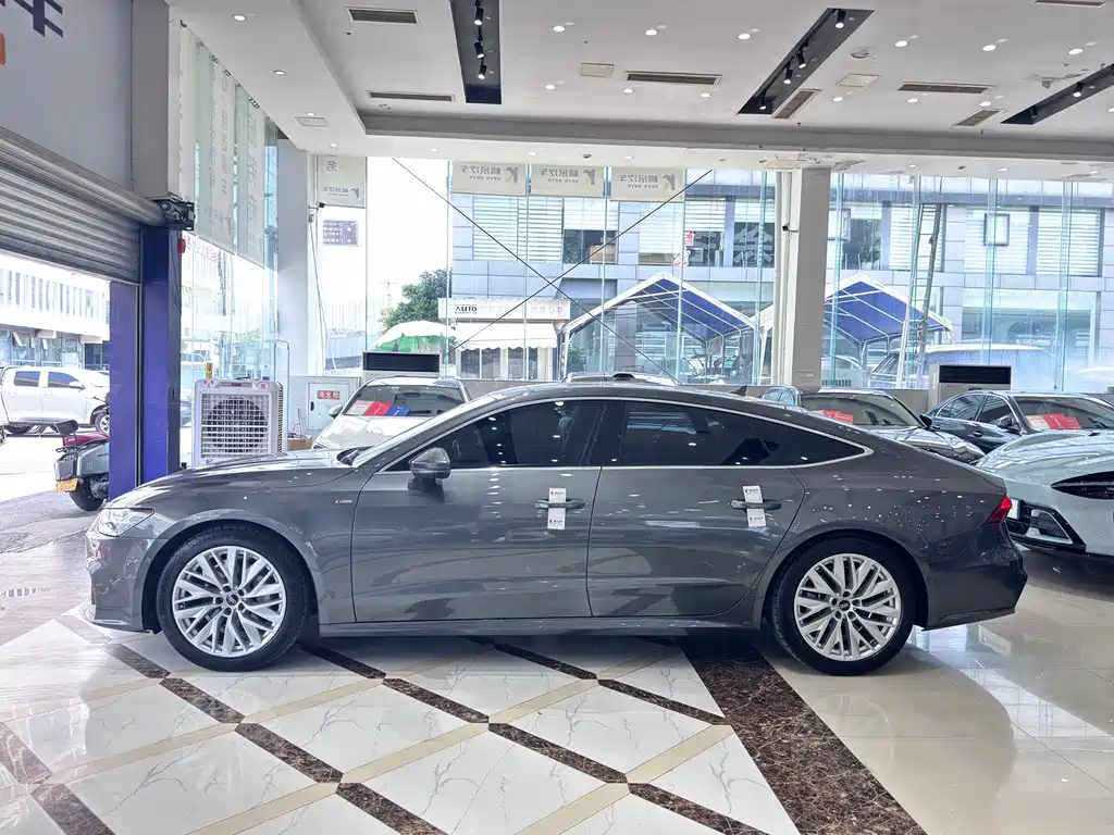 Audi A7 2021 model 45 TFSI Premium Selection