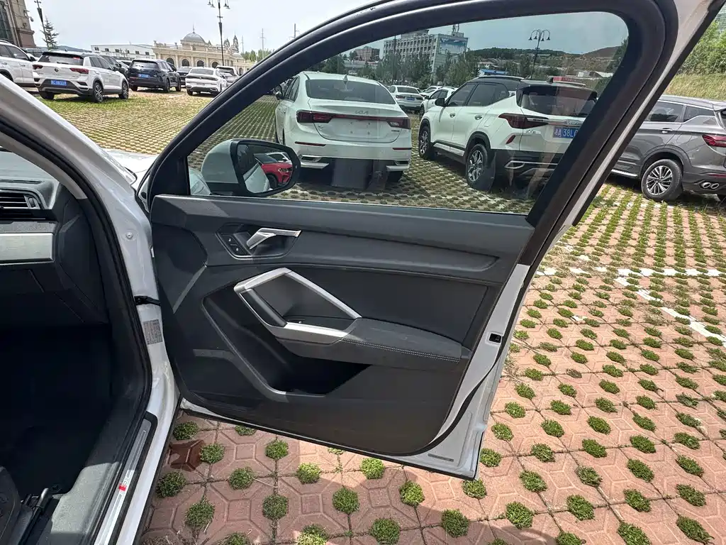 Audi Q3 2022 35 TFSI Sporty Dynamic Edition
