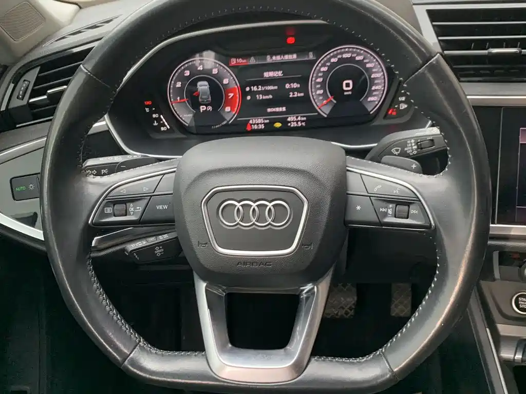 Audi Q3 2022 35 TFSI Sporty Dynamic Edition