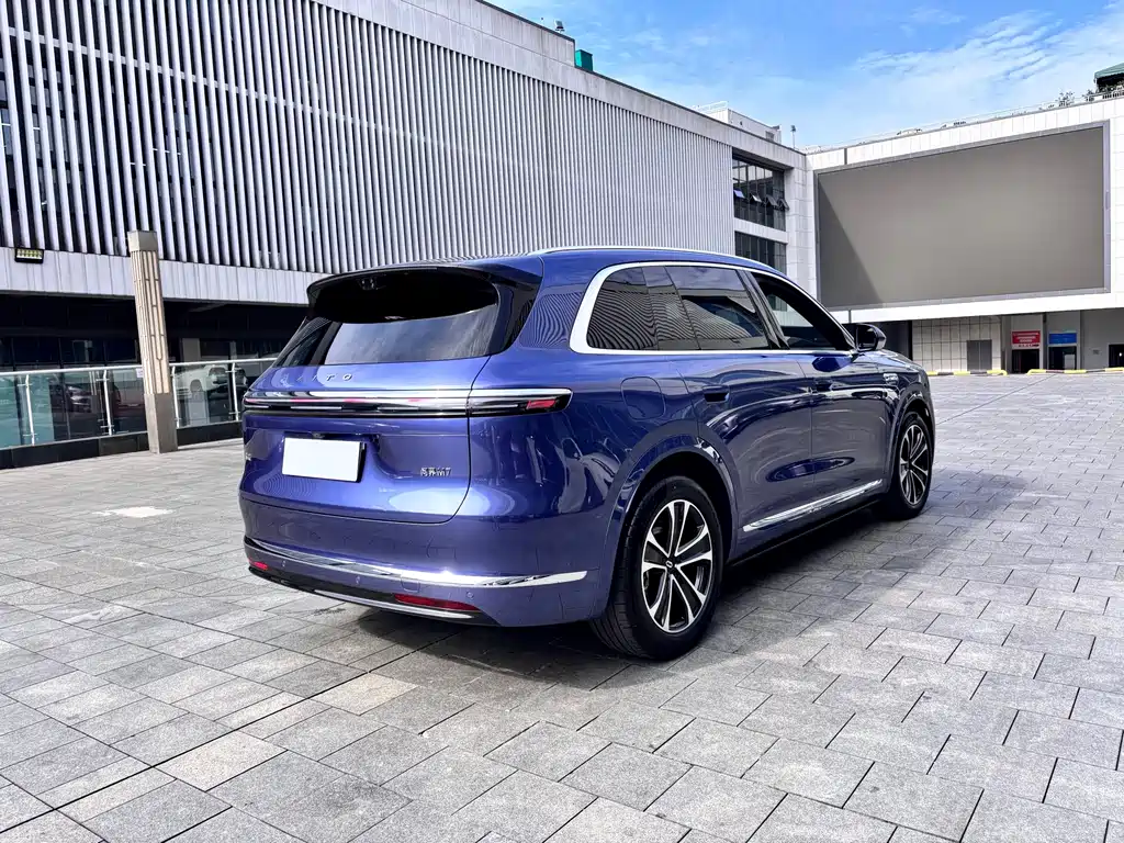 SUV M7 2026 Edition Range-Extended Ultra Four-Wheel Drive 5-Seater 192-line LiDAR