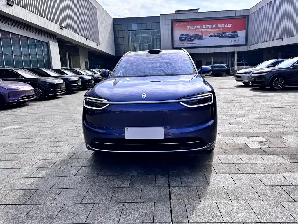 SUV M7 2026 Edition Range-Extended Ultra Four-Wheel Drive 5-Seater 192-line LiDAR
