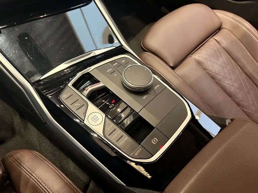 BMW 3 Series 2024 320Li M Sport Package