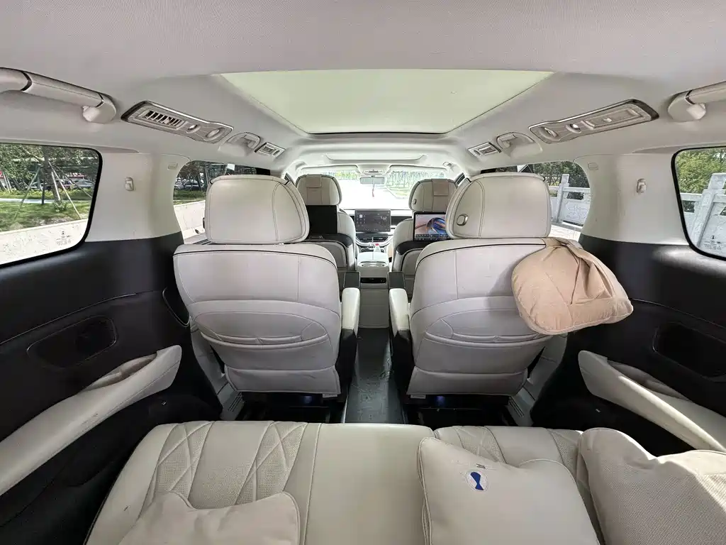 Tengri D9 2024 Model DM-i 980 All-Wheel Drive Prestige Edition