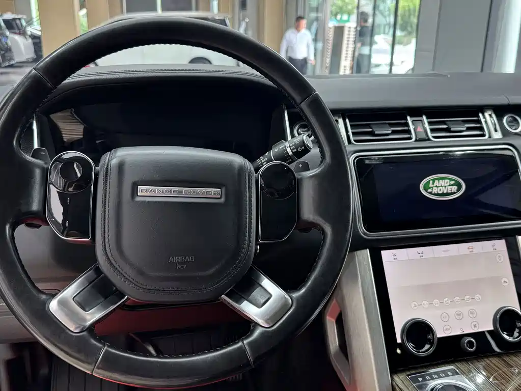 Range Rover 2019 3.0 SC V6 Long Wheelbase Edition