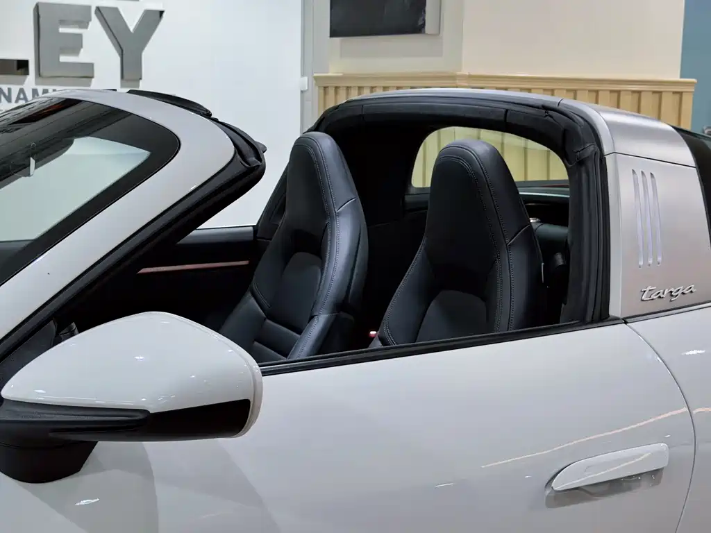 Porsche 911 Targa 4 3.0T 2023