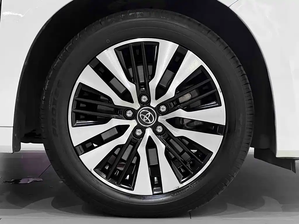 Alphard 2018款 改款 3.5L 豪华版