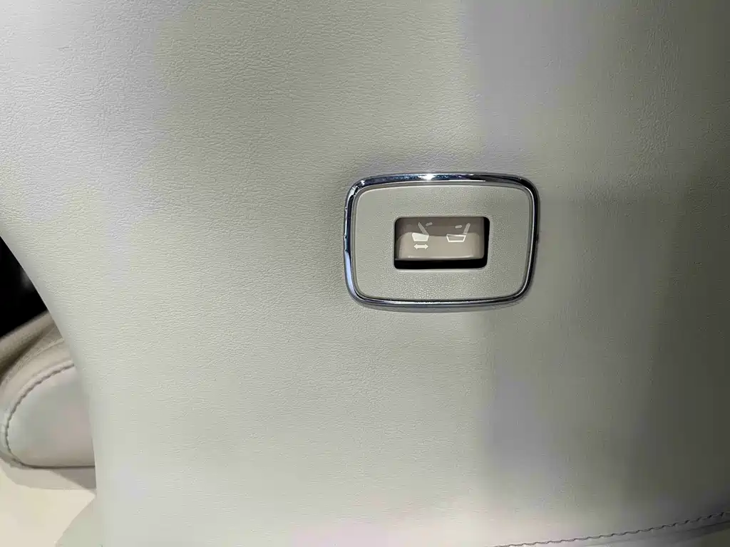 Alphard 2018款 改款 3.5L 豪华版