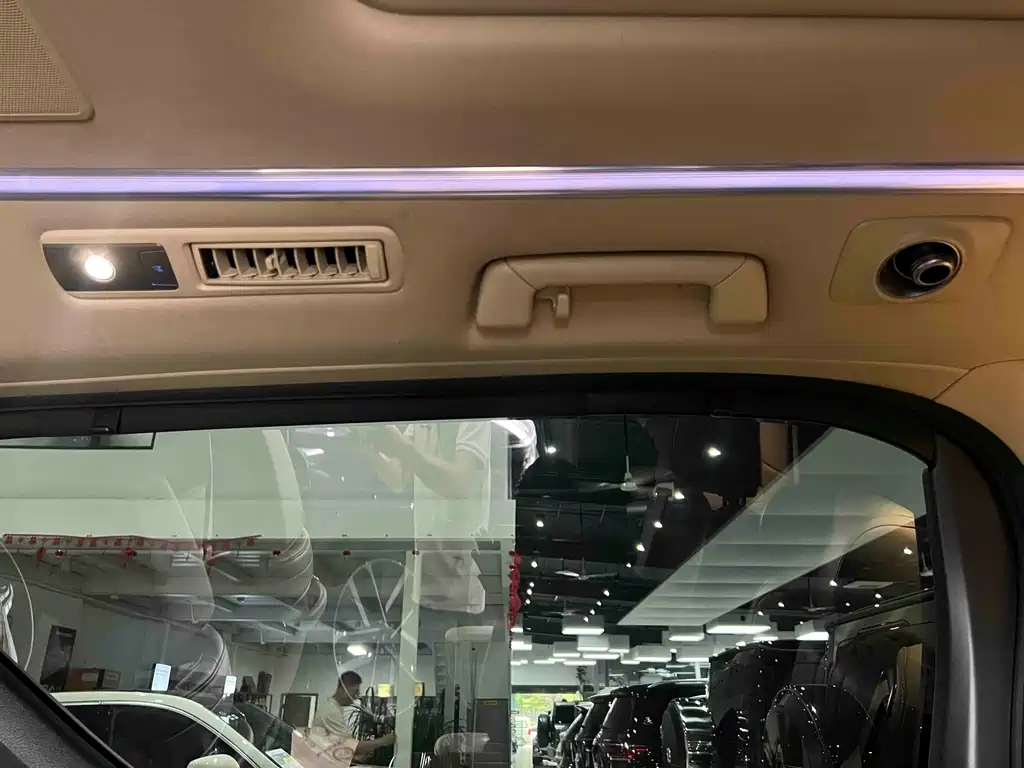 Alphard 2018款 改款 3.5L 豪华版