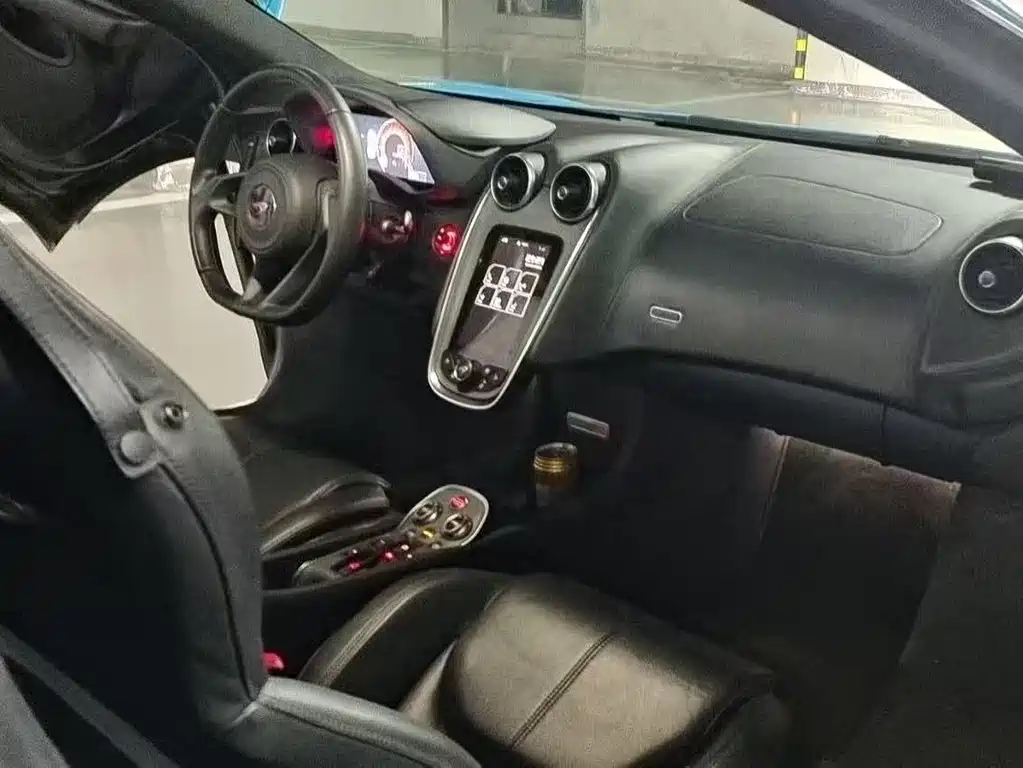 McLaren 570S 3.8T Spider 2019 Model