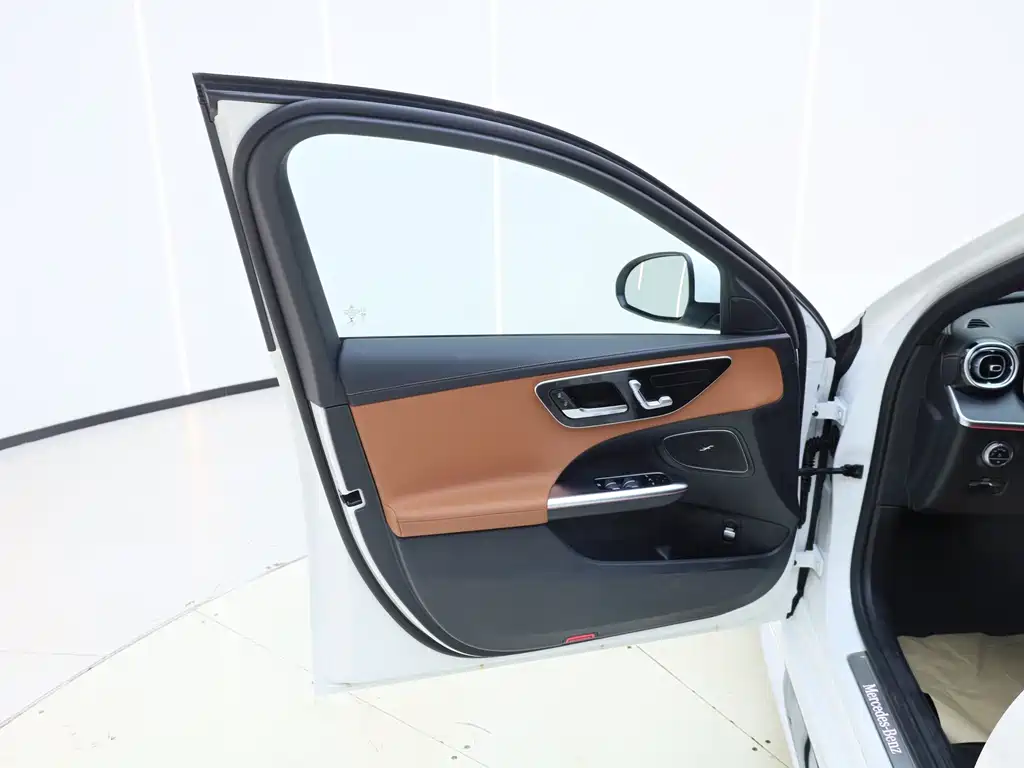 Mercedes-Benz C-Class 2022 Model Year Restyled C 260 L Sport Edition