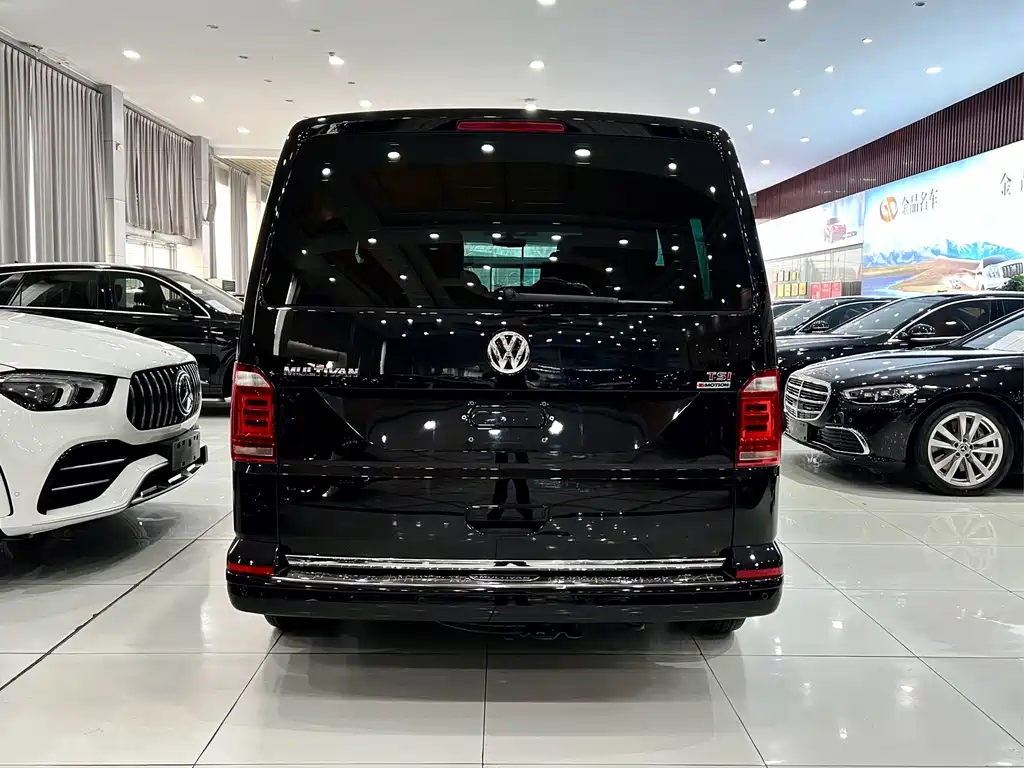 Mighty 2016 2.0TSI 4x4 Premium Edition 6-seater