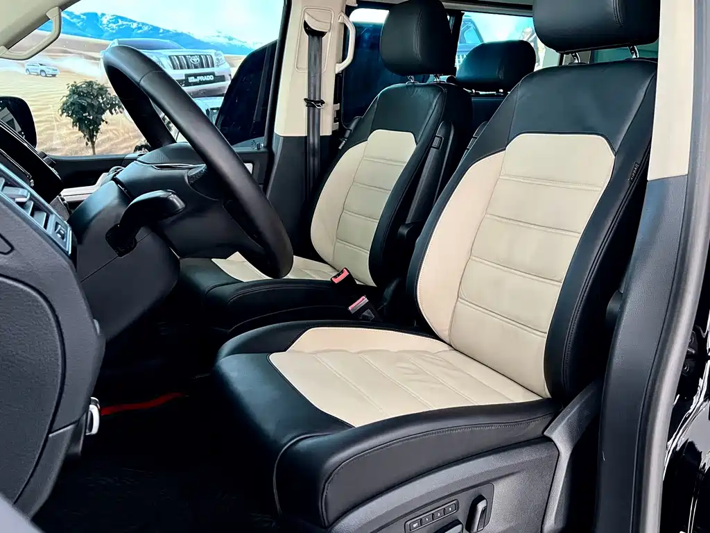 Mighty 2016 2.0TSI 4x4 Premium Edition 6-seater