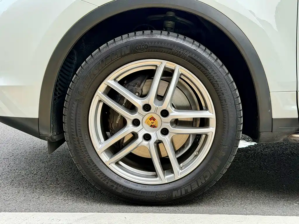 Cayenne 2015 Model Cayenne 3.0T