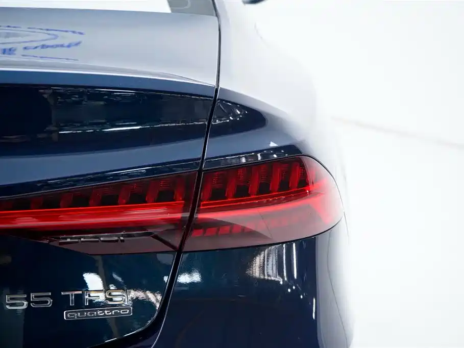 Audi A7L 2024 45TFSI quattro S-line Jianyuan Type Flow Crystal Package