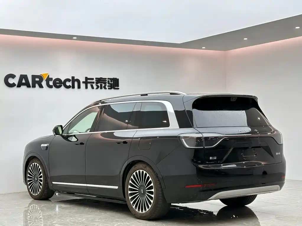 SUV M9 2025 Edition Range-Extended Ultra Version 52kWh 6-Seat Version 192-line LiDAR