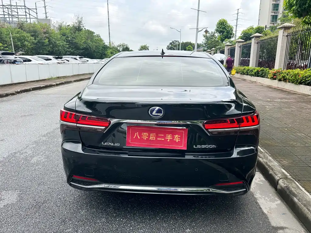 Lexus LS 2018 500h Executive Edition National VI