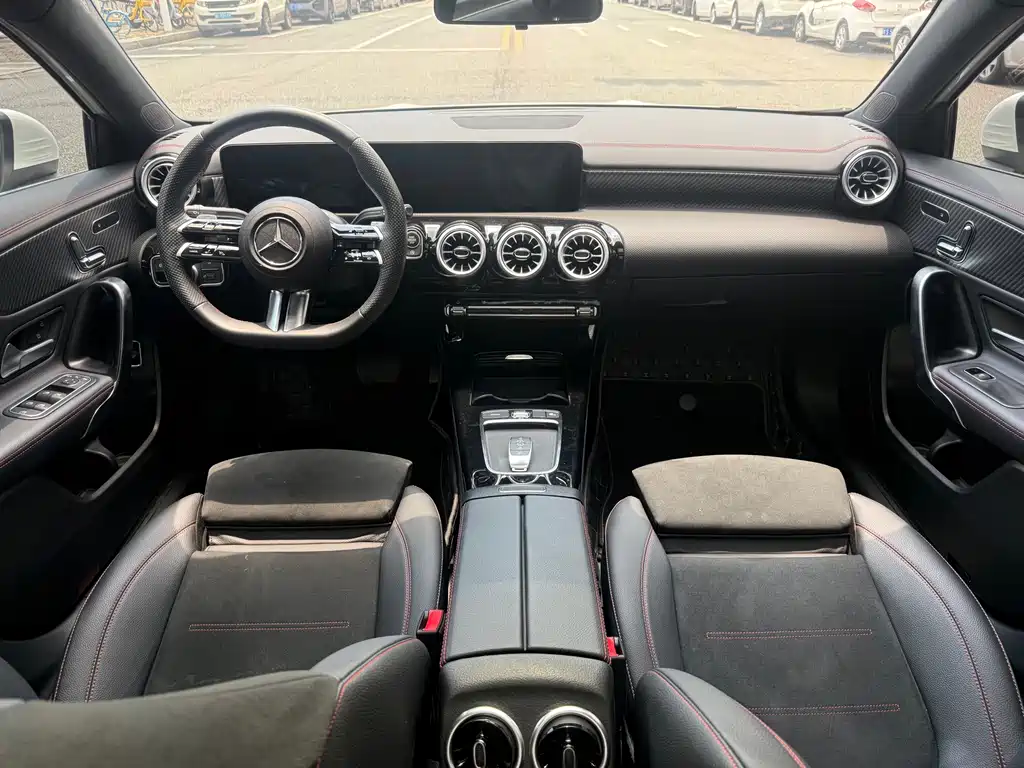 Mercedes-Benz A-Class 2024 A 200 L Fashion Edition