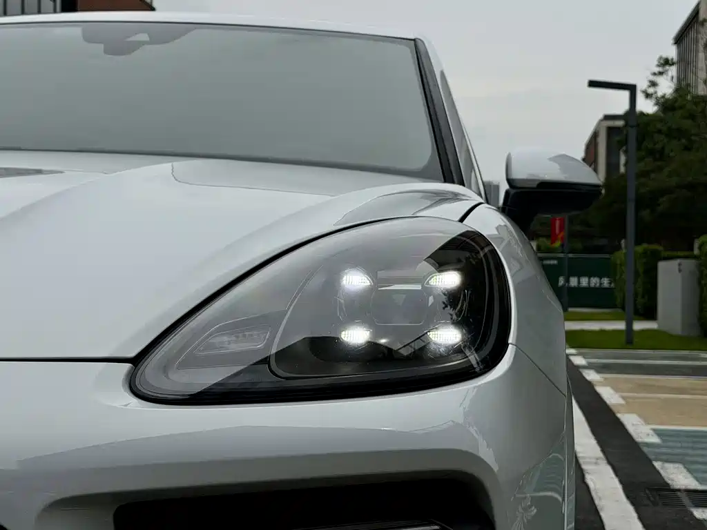 Cayenne New Energy 2021 Model Cayenne E-Hybrid 2.0T