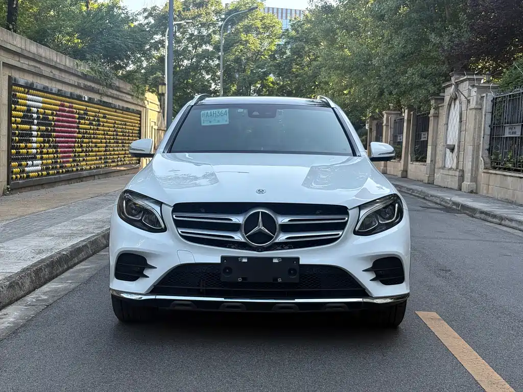 Mercedes GLC 2017 GLC 260 4MATIC Luxury Edition