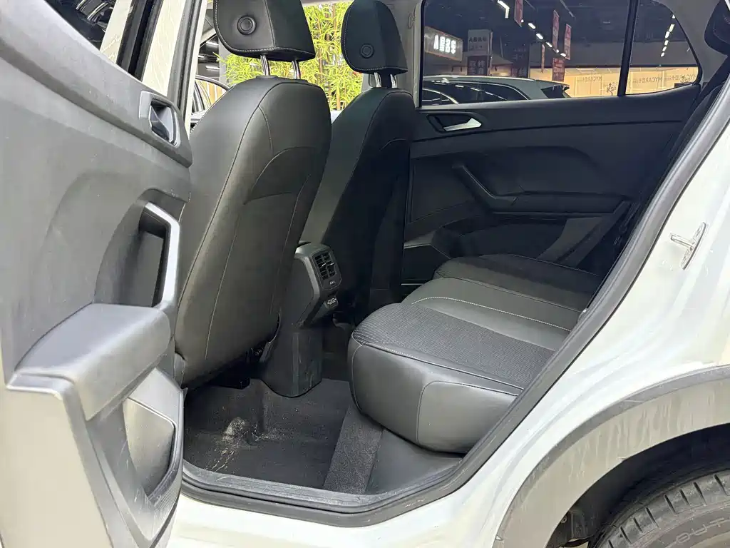 BMW X1 2018 sDrive18Li Fashion Edition