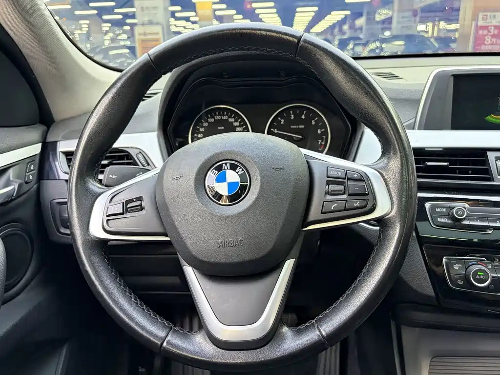 BMW X1 2018 sDrive18Li Fashion Edition