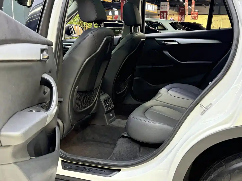 BMW X1 2018 sDrive18Li Fashion Edition