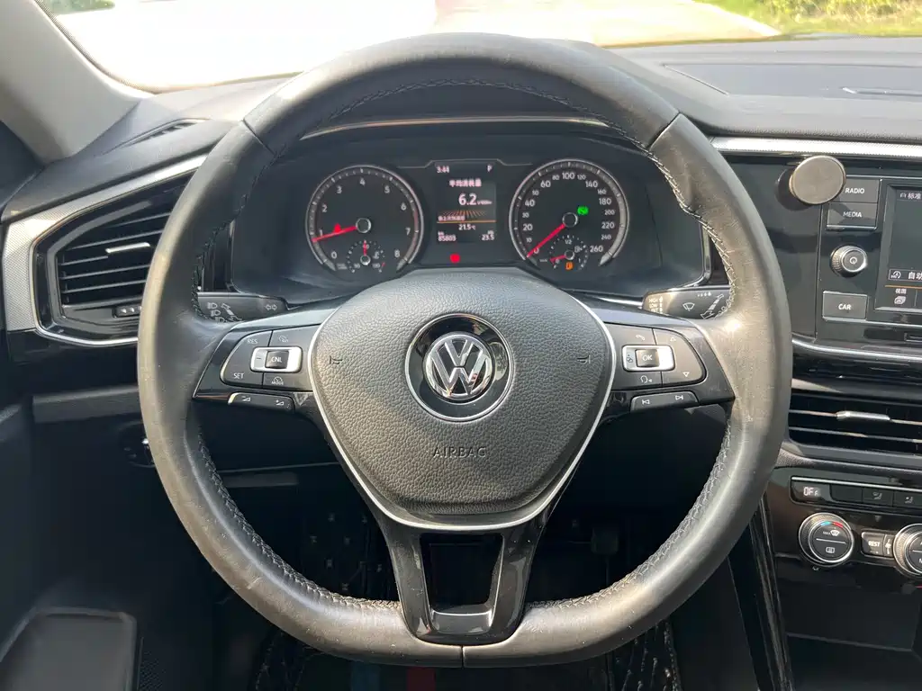 Tayron 2019款 Zhongtu Edition 280TSI Two-wheel Drive Luxury Version National VI