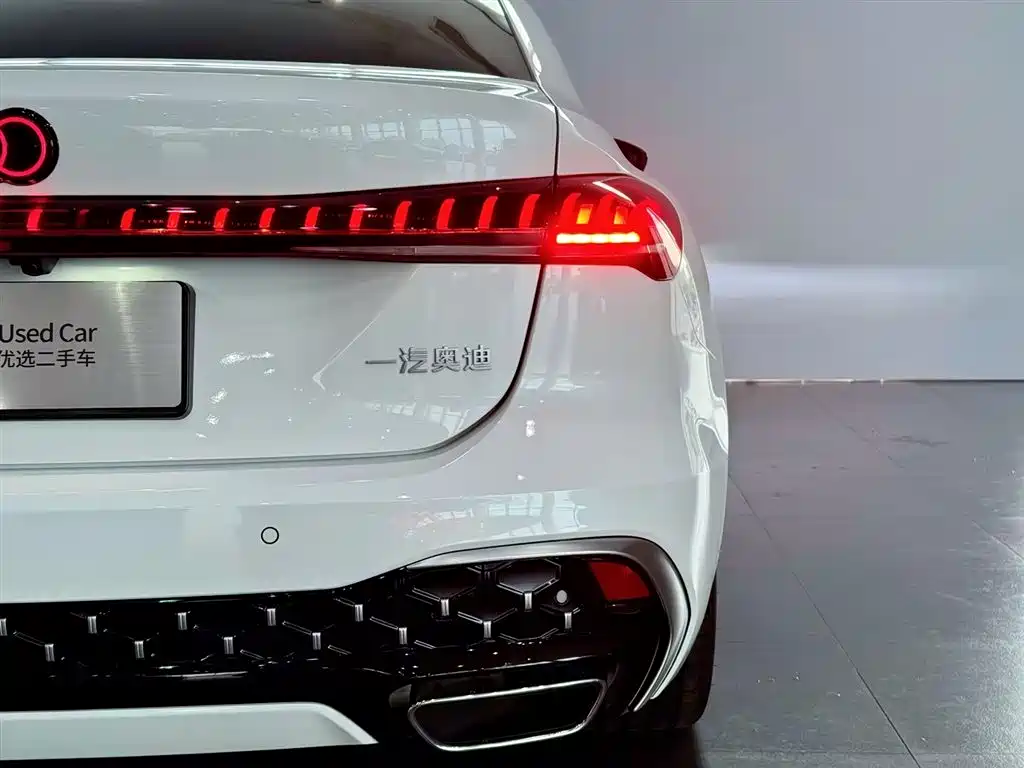 Audi A5L 2026 model 2.0T Qiankun Smart Drive Edition