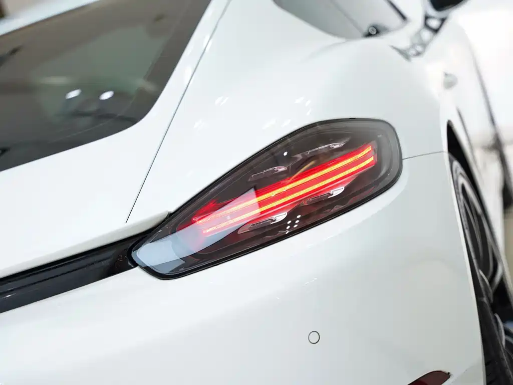 Porsche 718 Cayman 2.0T 2022 Model