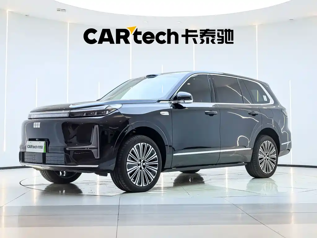 Galaxy M9 2025 Edition 210km All-Wheel Drive Leading Edition