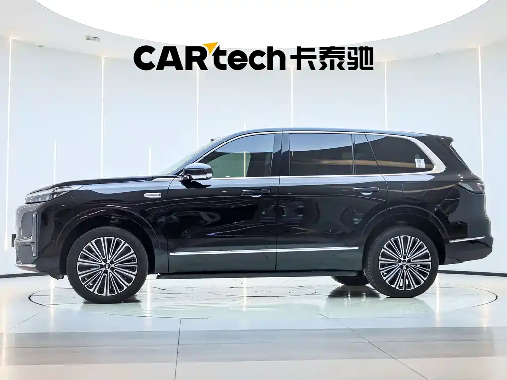 Galaxy M9 2025 Edition 210km All-Wheel Drive Leading Edition