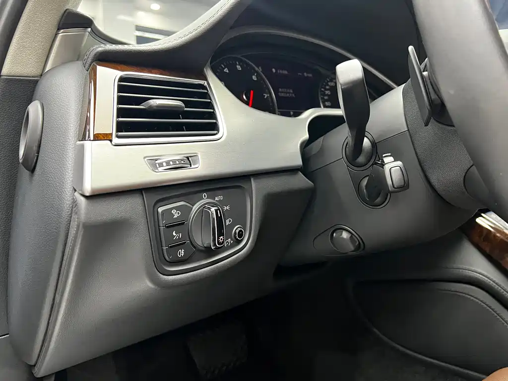 Audi A8 2013 model A8L 6.3 FSI W12 quattro flagship edition