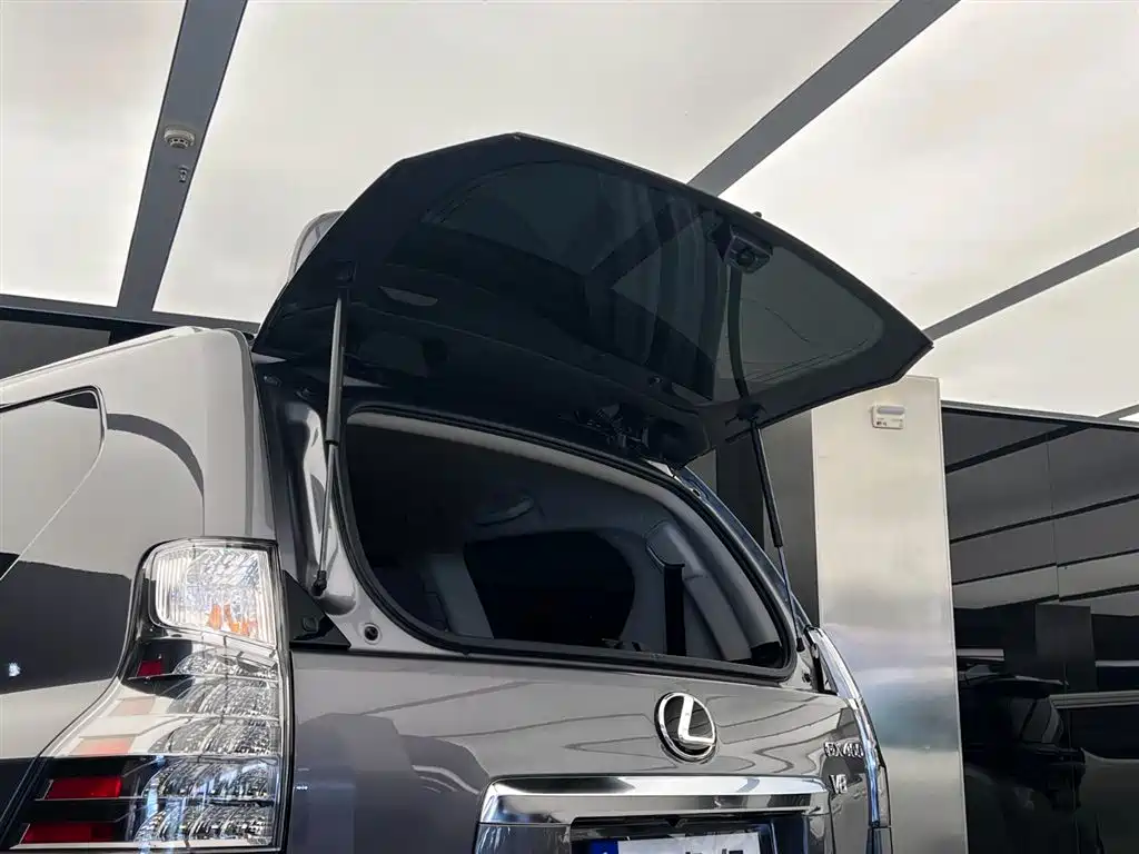 Lexus GX 2021 460
