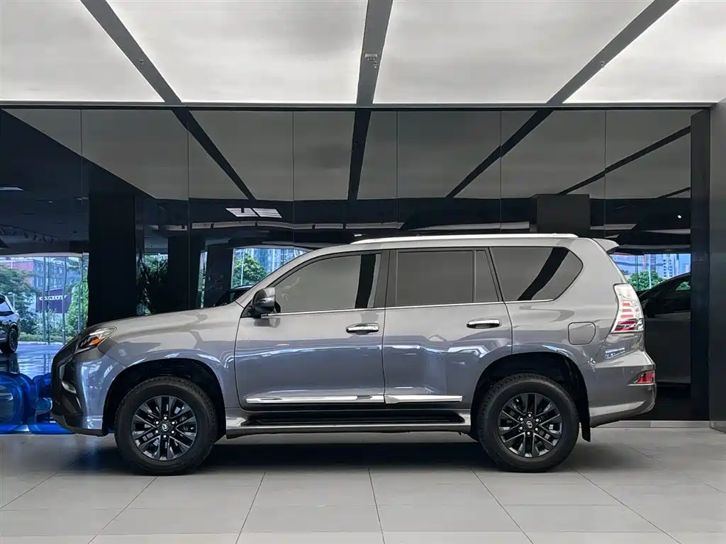 Lexus GX 2021 460