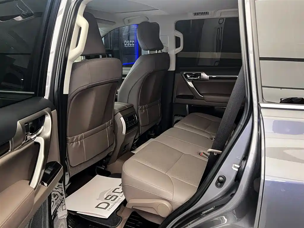 Lexus GX 2021 460