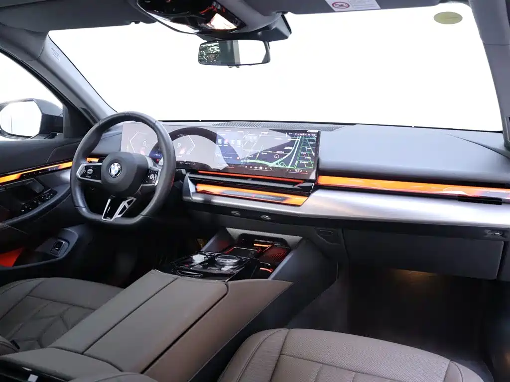 BMW 5 Series 2025 525Li M Sport Package