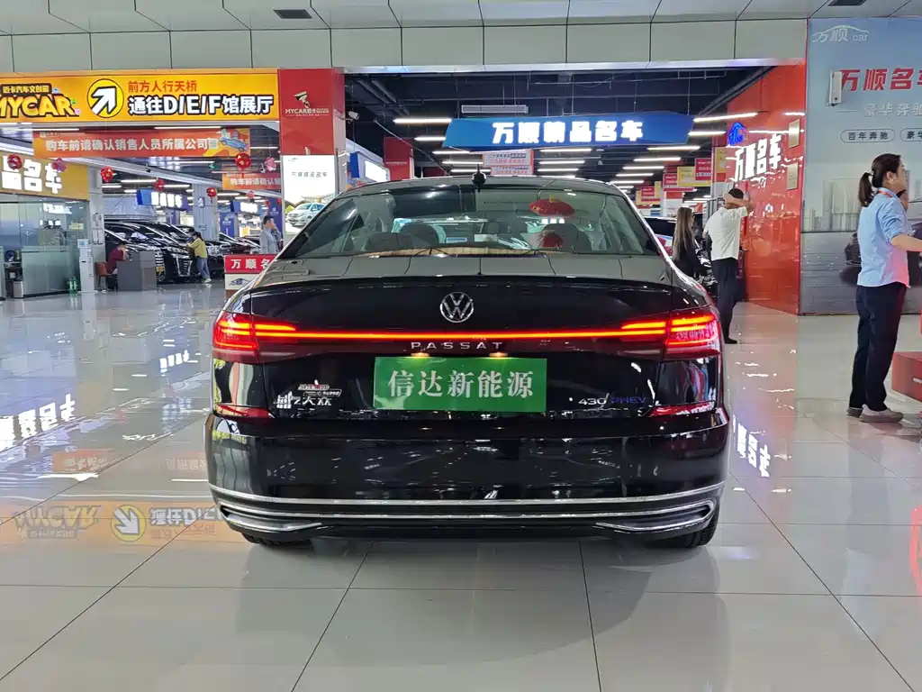 Passat PHEV 2025 430 Hybrid Business Edition