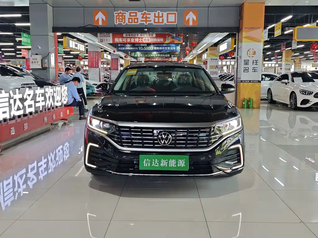 Passat PHEV 2025 430 Hybrid Business Edition