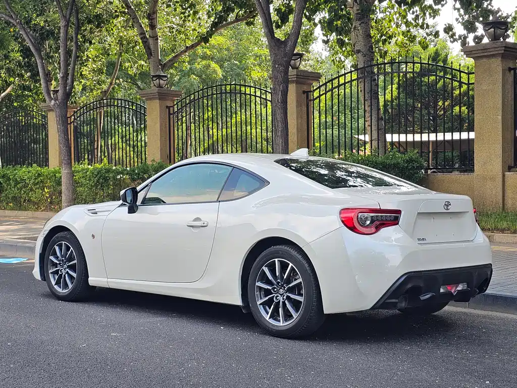 Toyota 86 2017 2.0L Manual Luxury Edition