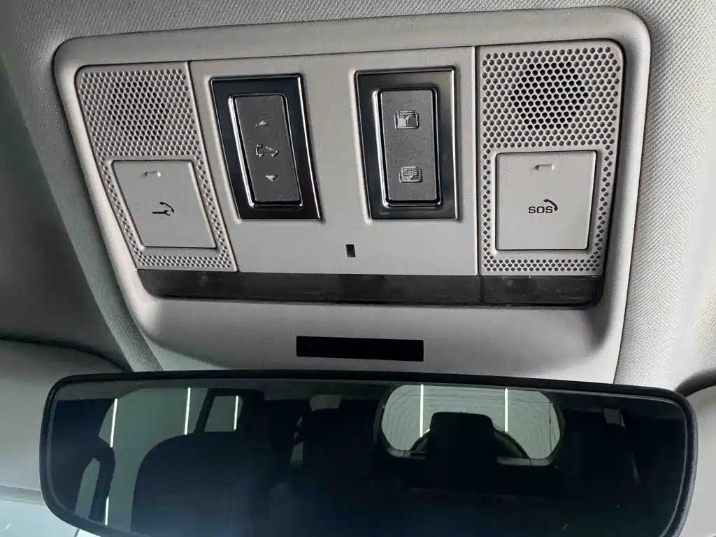 Land Rover Defender 2023 130 3.0T P400 HSE