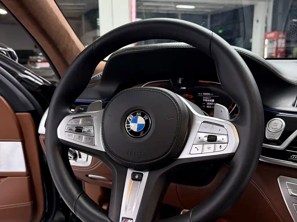 BMW 7 Series 2019 740Li xDrive Executive M Sport Package