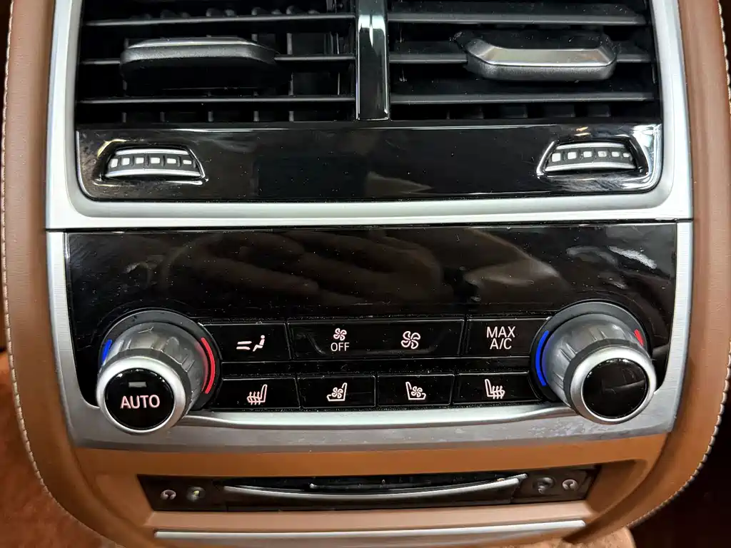 BMW 7 Series 2019 740Li xDrive Executive M Sport Package